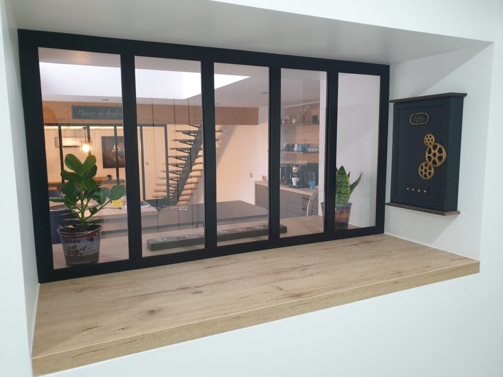 Verrière sur mesure atelier intérieure acier thermolaqué