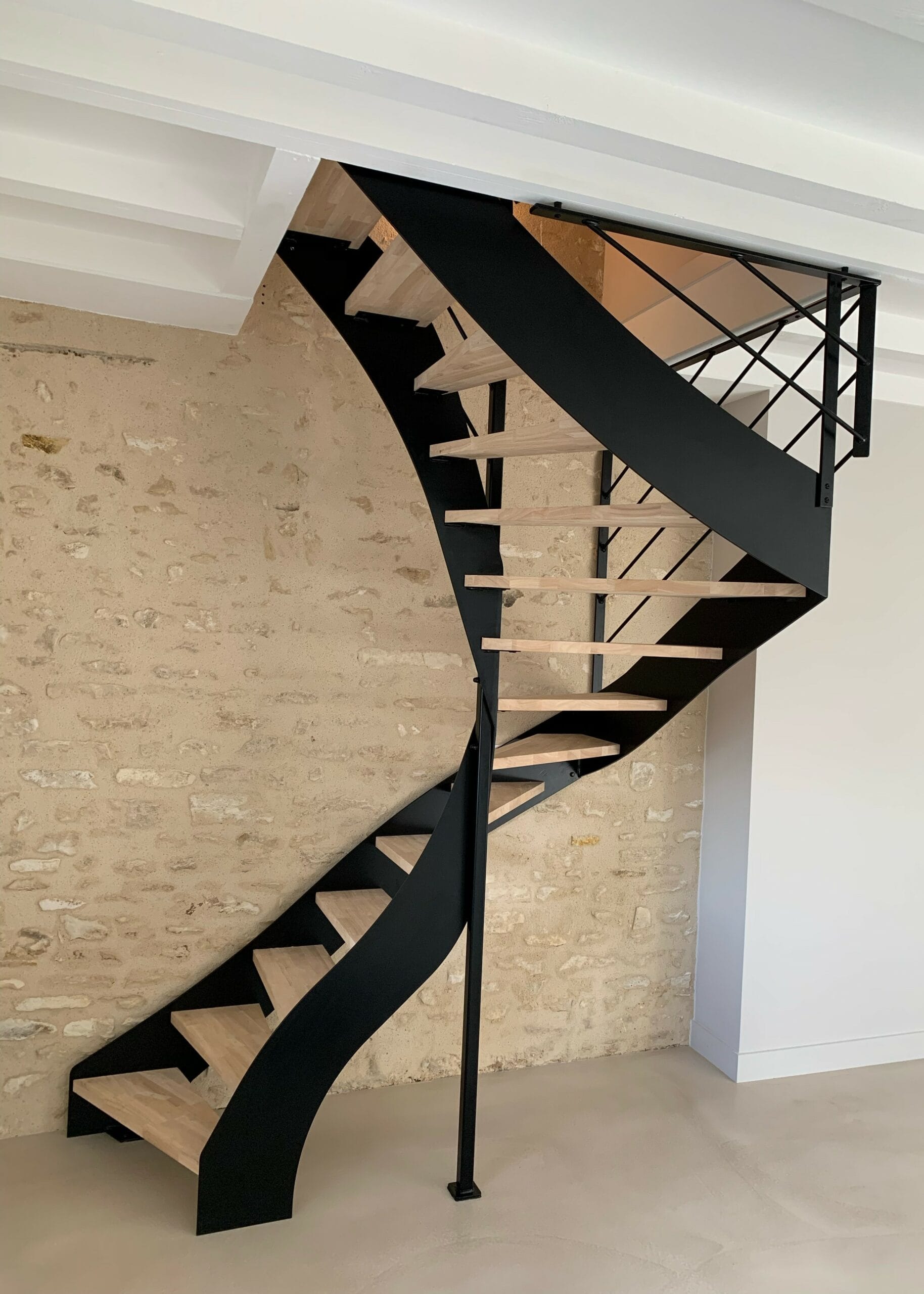 Escalier Bois Métal: Trouvez le Modèle Parfait pour Votre Projet