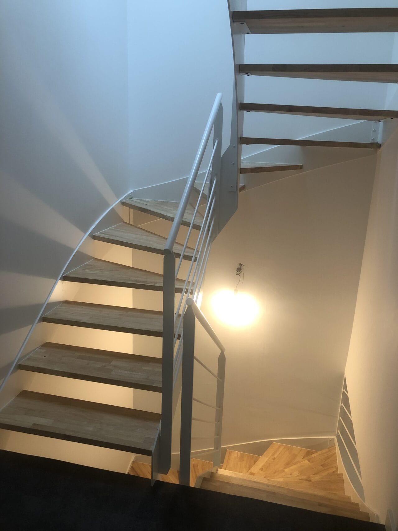 Escalier quart tournant avec limon latéral