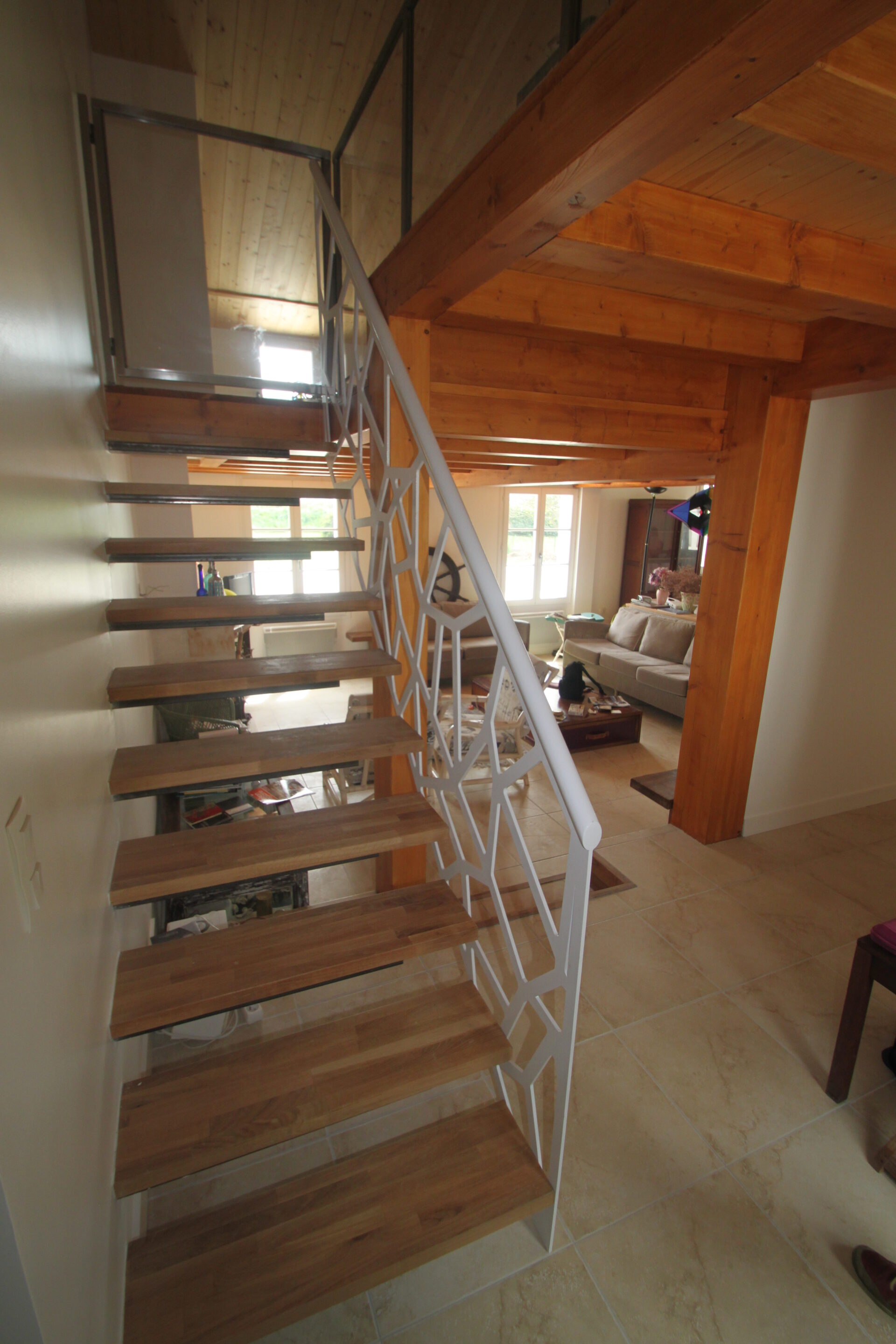 Escalier Bois Métal: Trouvez le Modèle Parfait pour Votre Projet