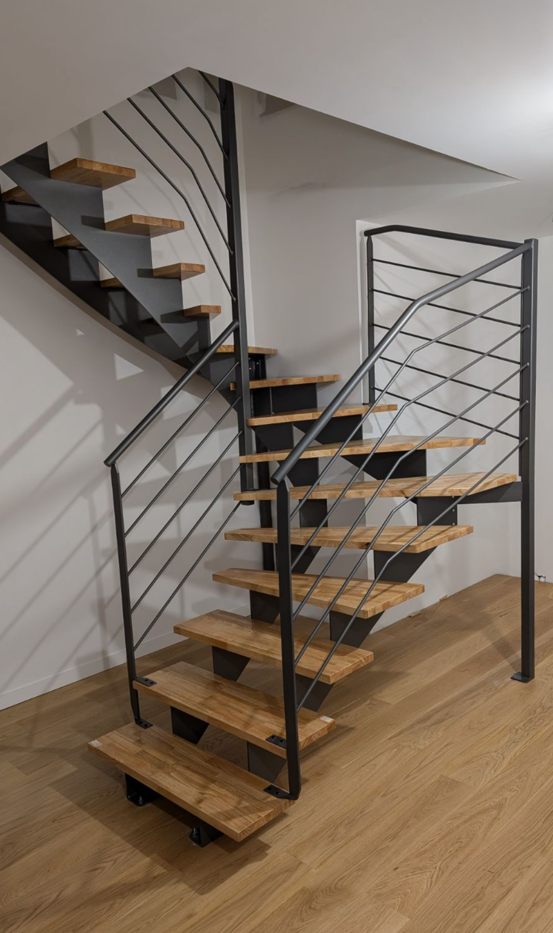 Escalier Balancé : Design Sur Mesure pour Un Rendu Unique