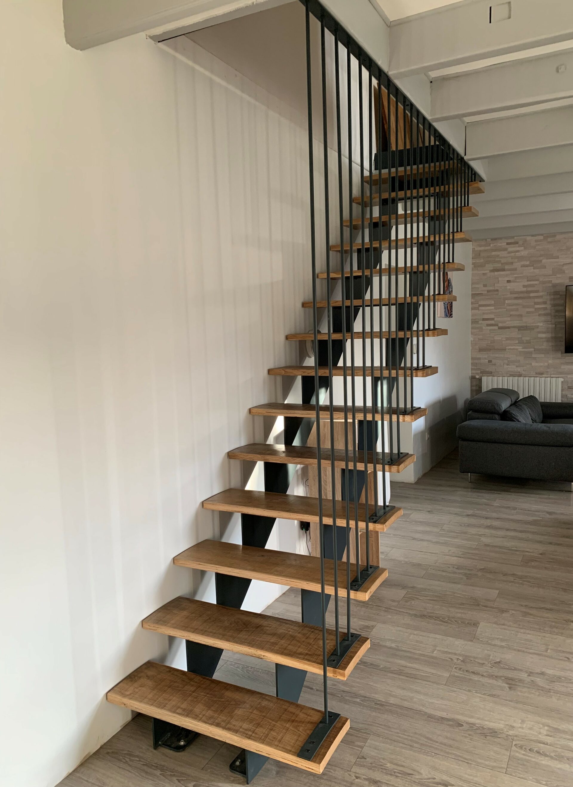 Escalier Bois Métal: Trouvez le Modèle Parfait pour Votre Projet